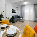 Lägenhet Gabi - Chic With Parking Close To Veranda Mall *