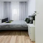 Gabi - Chic With Parking Close To Veranda Mall Bukarest