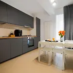 Gabi - Chic With Parking Close To Veranda Mall *