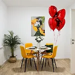 Gabi - Chic With Parking Close To Veranda Mall *