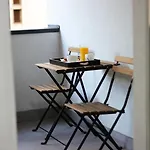 Gabi - Chic With Parking Close To Veranda Mall * Bukarest