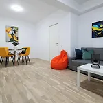 Apartman Gabi - Chic With Parking Close To Veranda Mall