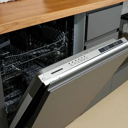 Gabi - Chic With Parking Close To Veranda Mall Appartement *