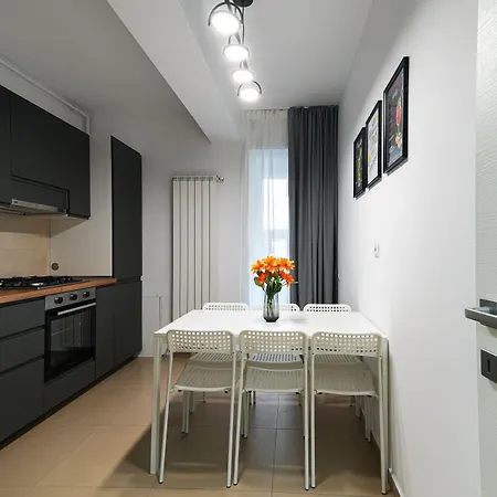 Gabi - Chic With Parking Close To Veranda Mall 부쿠레슈티