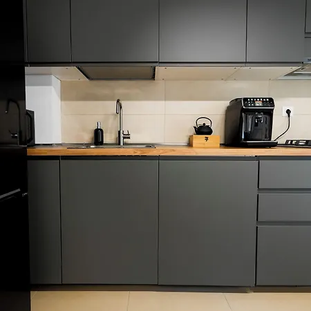 Gabi - Chic With Parking Close To Veranda Mall Appartement Bucarest