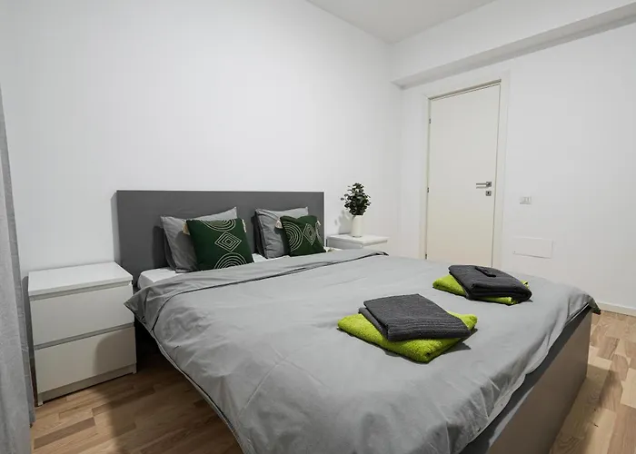 Gabi - Chic With Parking Close To Veranda Mall Apartman