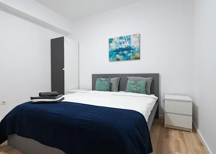 דירה Gabi - Chic With Parking Close To Veranda Mall