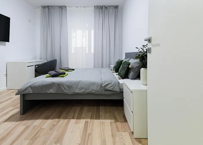 Gabi - Chic With Parking Close To Veranda Mall *