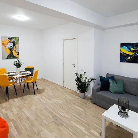 Apartament Gabi - Chic With Parking Close To Veranda Mall